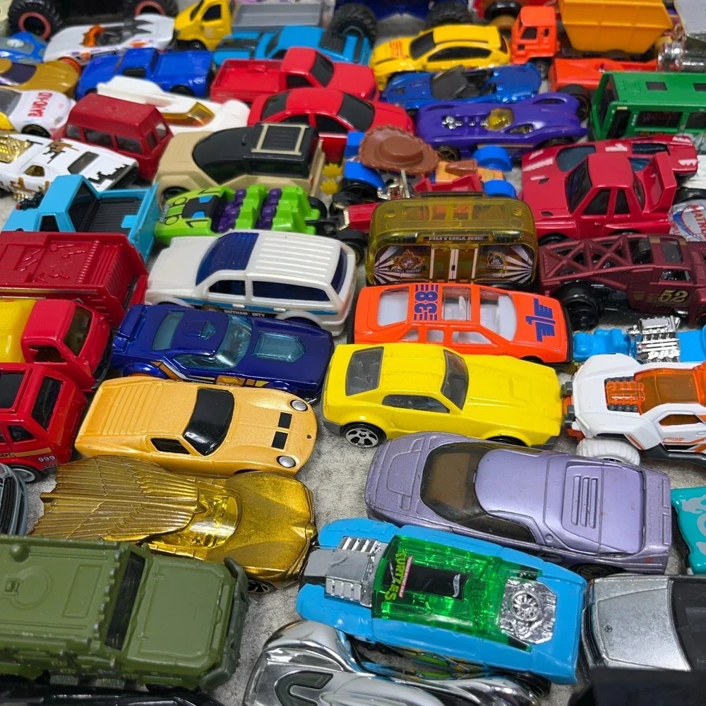 Hot Wheels Matchbox Lot Mixed Vintage Modern 1:64 Junkyard Diecast Bundle of 129